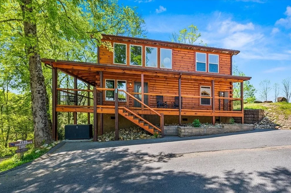 Unit for sale at 220 Alpine Mountain Way, Pigeon Forge, TN 37863