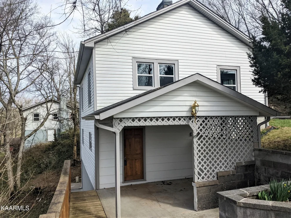 Unit for sale at 904 E Main St, Jefferson City, TN 37760