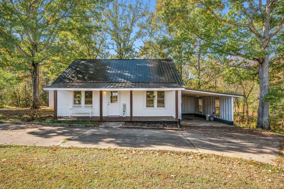 Unit for sale at 1865 Clydeton Rd, Waverly, TN 37185