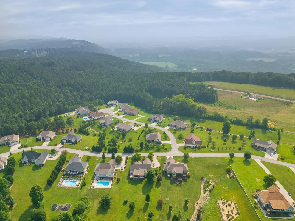 Unit for sale at 275 NW Talons Ridge Road, Cleveland, TN 37312