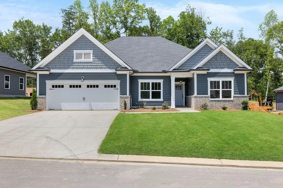 Unit for sale at 11589 Herons Haven Drive, Soddy Daisy, TN 37379