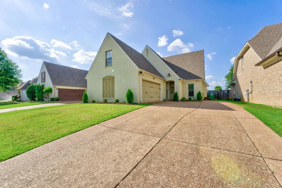 Unit for sale at 12446 NONI VALLEY DR, Arlington, TN 38002