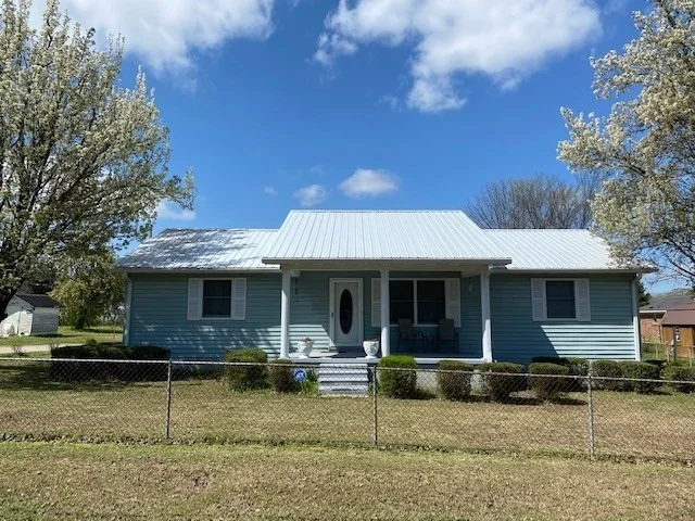 Unit for sale at 30 JOHNSON ST, Savannah, TN 38372