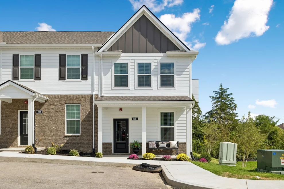Unit for sale at 108 Dry Canyon, La Vergne, TN 37086