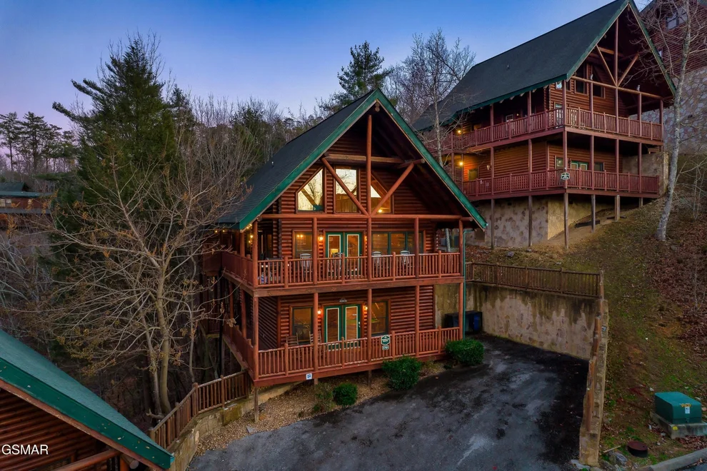 Unit for sale at 1721 Summit View Way, Sevierville, TN 37862