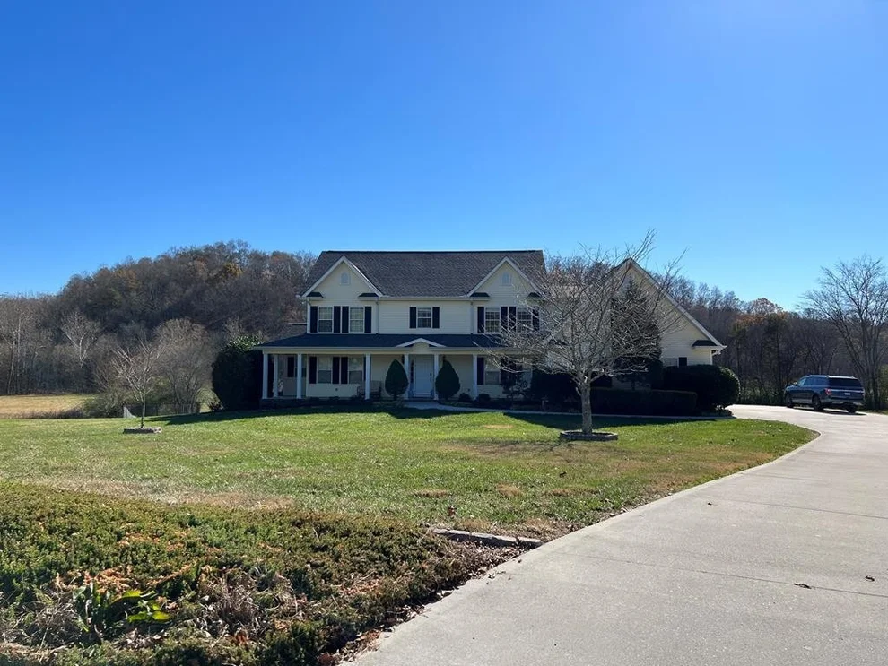 Unit for sale at 352 Homestead Drive, Seymour, TN 37865