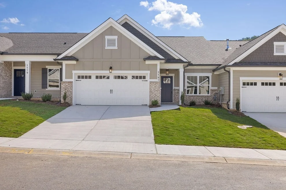 Unit for sale at 1587 Whisper Winds Lane, Ooltewah, TN 37363