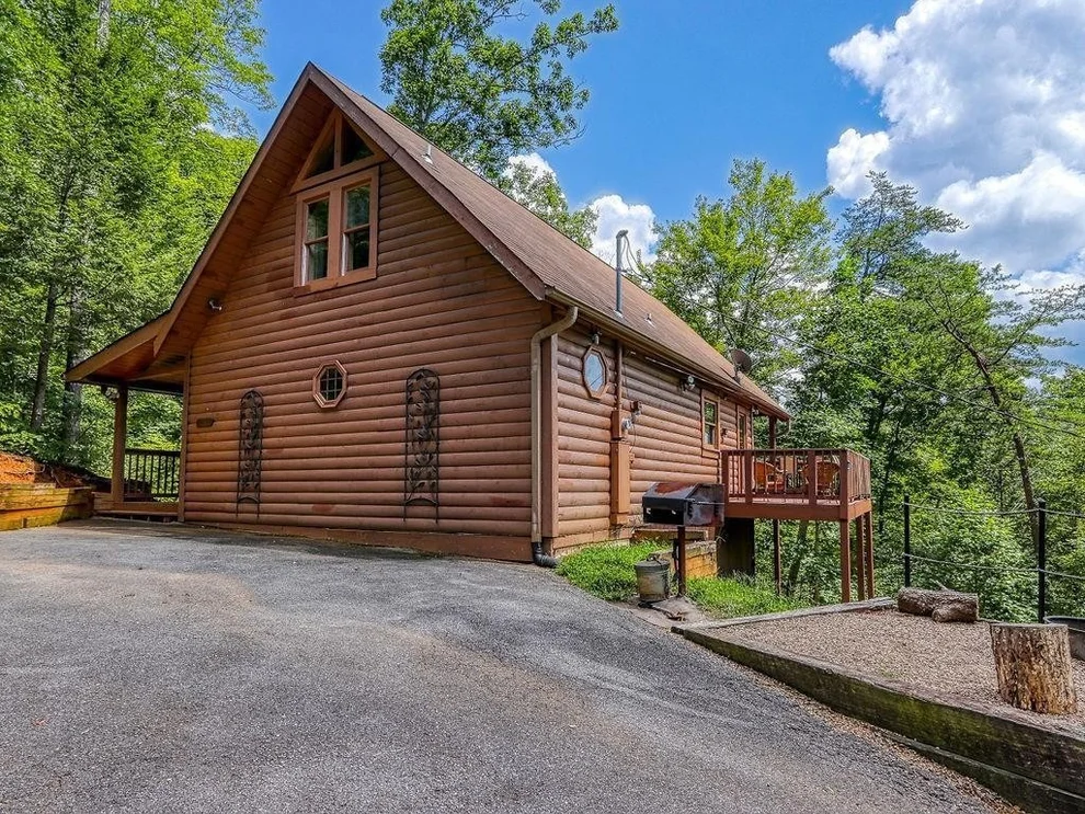 Unit for sale at 4159 Spring Creek Way, Sevierville, TN 37876