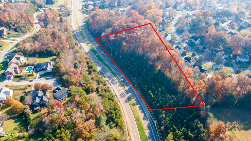 Unit for sale at 9432 Middlebrook Pike, Knoxville, TN 37931