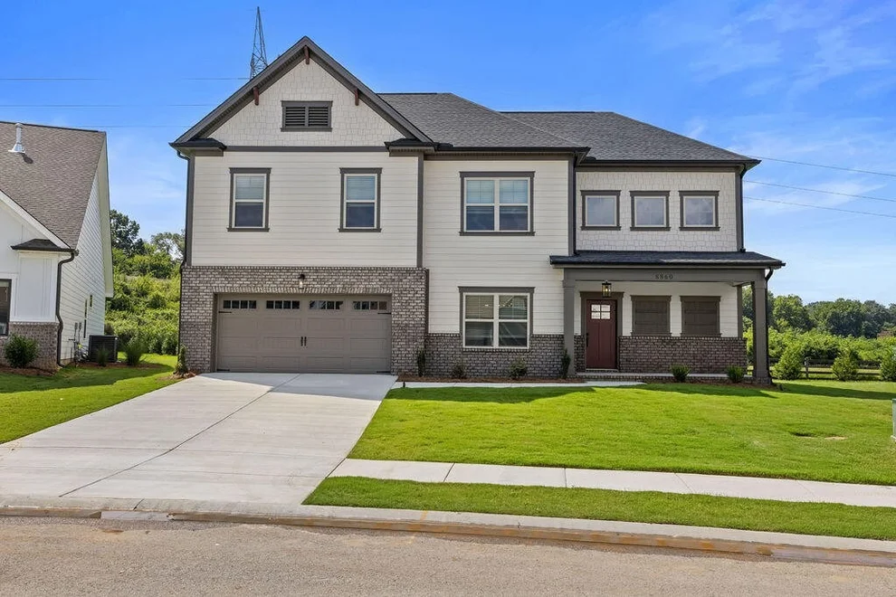 Unit for sale at 8860 Knolling Loop, Ooltewah, TN 37363