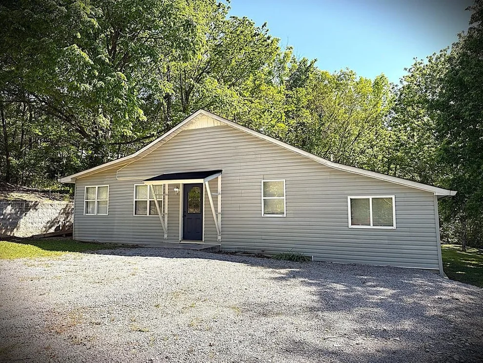 Unit for sale at 2241 Byrdstown Hwy, Livingston, TN 38570
