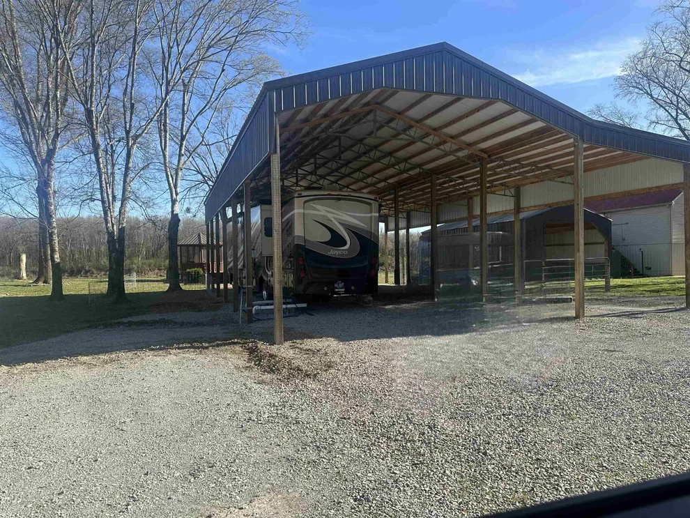 Unit for sale at 530 CATFISH LN, Crump, TN 38327