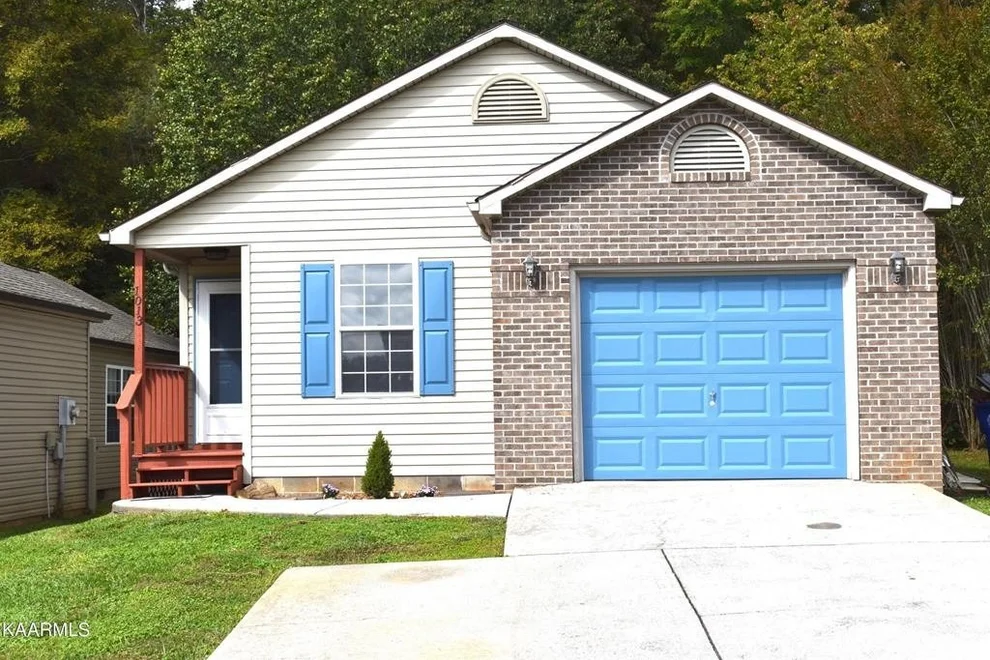 Unit for sale at 1013 Teranes Way, Knoxville, TN 37920