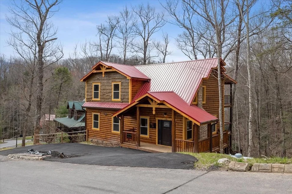 Unit for sale at 2146 Loafers Glory Way, Gatlinburg, TN 37738