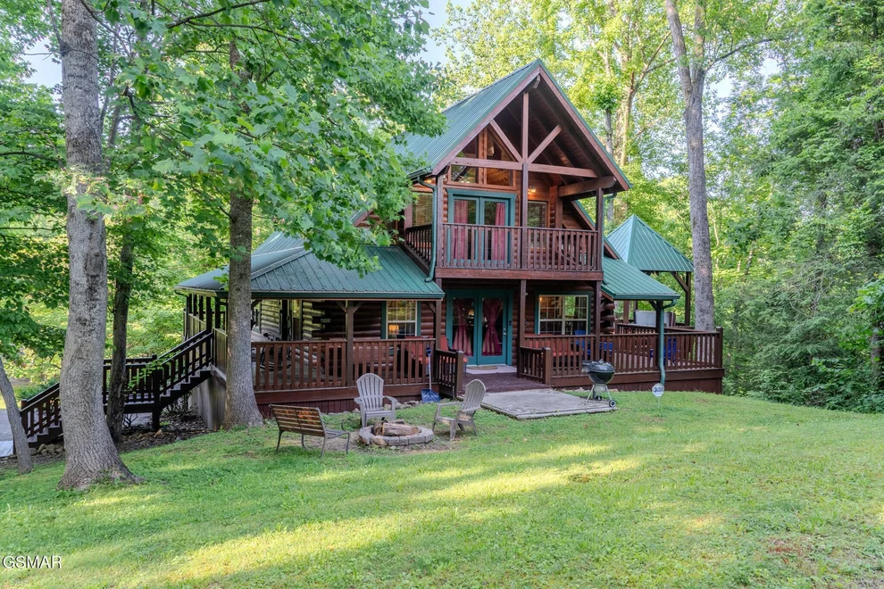 Unit for sale at 421 Laurel Avenue, Gatlinburg, TN 37738