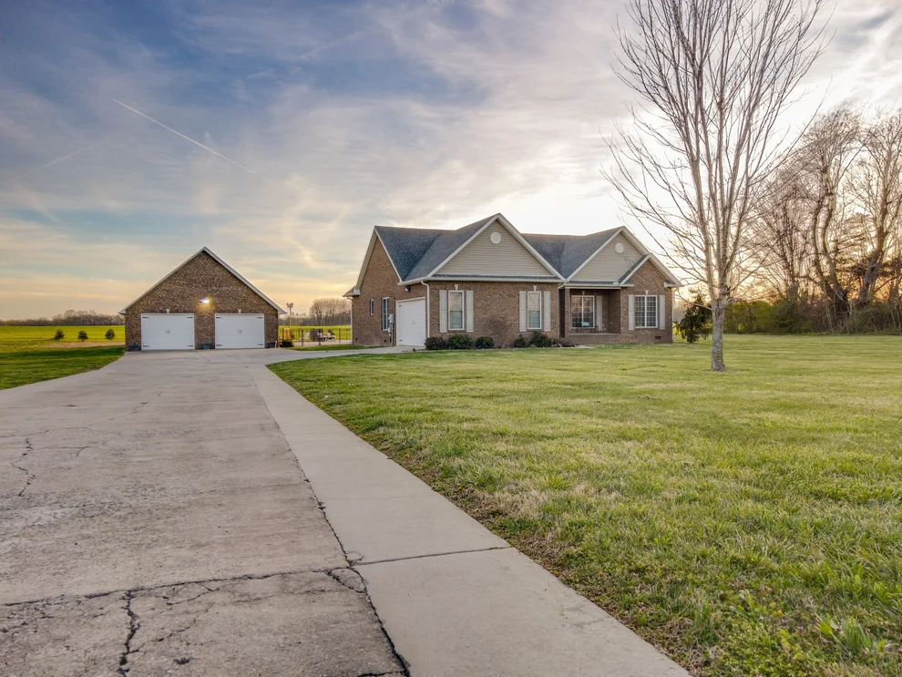 Unit for sale at 9775 Old Tullahoma Rd, Tullahoma, TN 37388