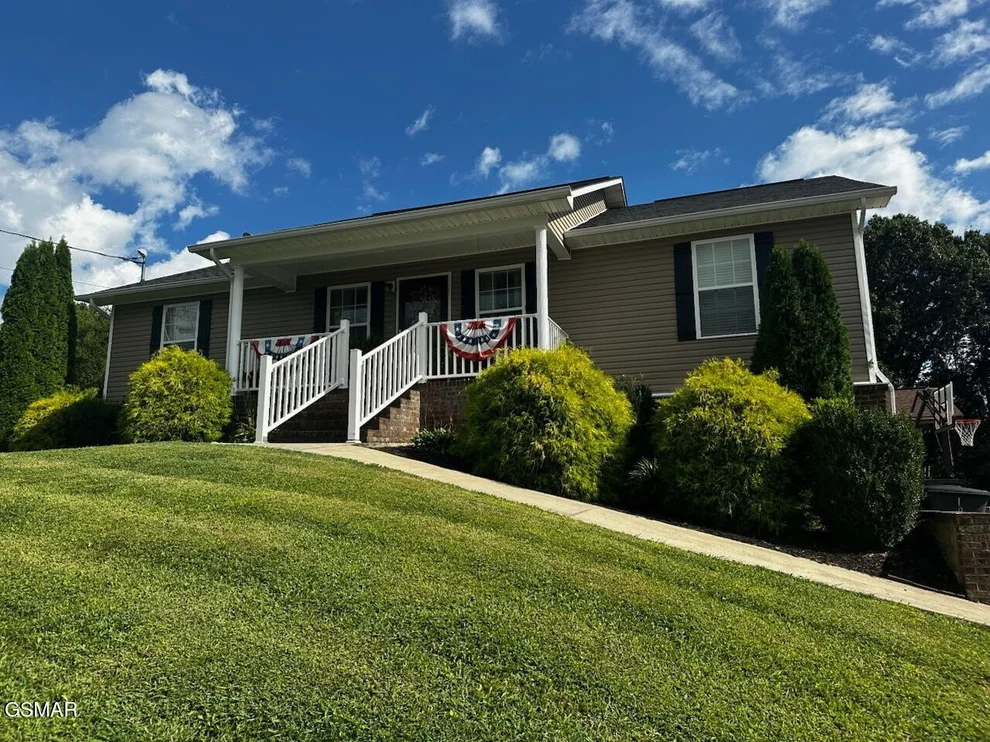 Unit for sale at 699 Privet Drive, Dandridge, TN 37725