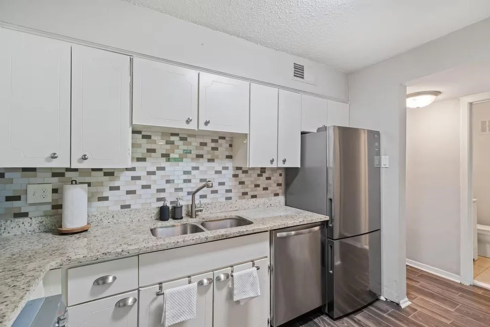Unit for sale at 108 N BELVEDERE BLVD, Memphis, TN 38104