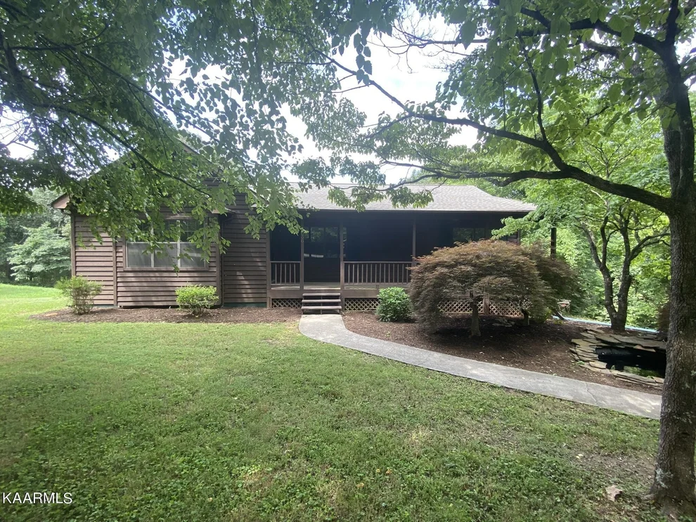 Unit for sale at 3636 Huffs Ferry Rd, Loudon, TN 37774