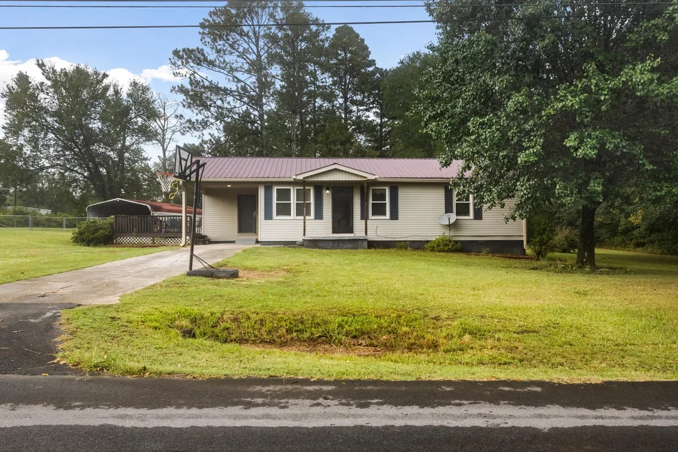 Unit for sale at 131 Greenhill Memorial Garden Road, Summerville, GA 30747