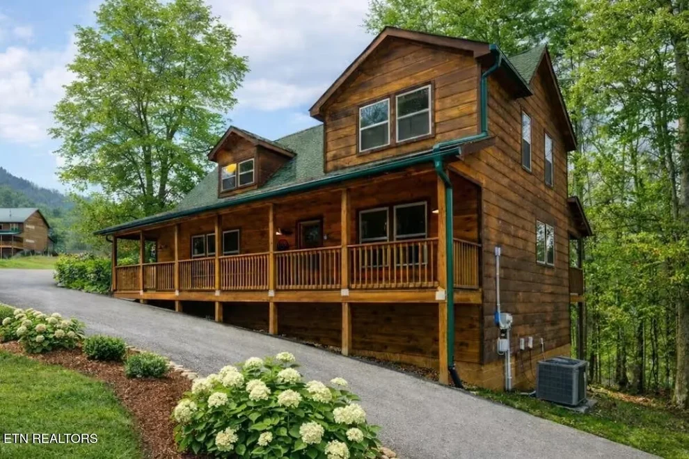 Unit for sale at 3213 Samuel Wear Drive, Sevierville, TN 37862
