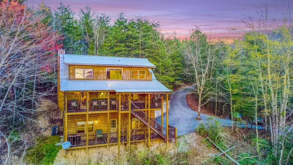 Unit for sale at 136 Little Round Top Lane, Townsend, TN 37882