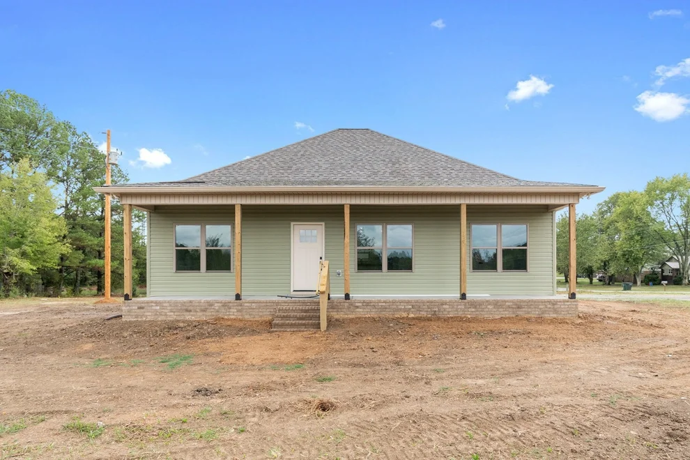 Unit for sale at 103 Totty Dr, Hohenwald, TN 38462