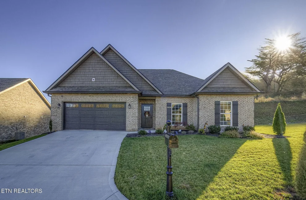 Unit for sale at 3858 Doral Drive, Maryville, TN 37801