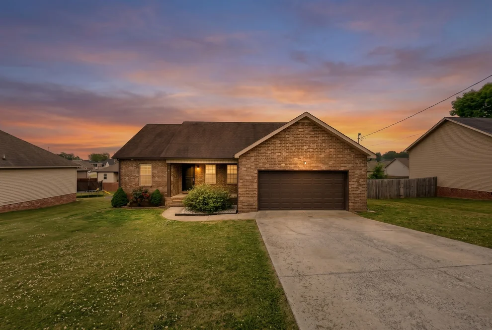 Unit for sale at 207 Jordan Ave, Shelbyville, TN 37160