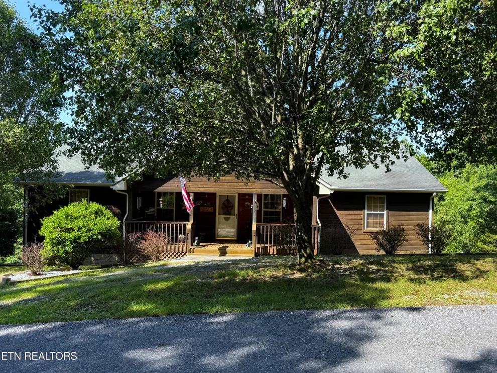 Unit for sale at 325 Oak Hammock Lane, Parrottsville, TN 37843