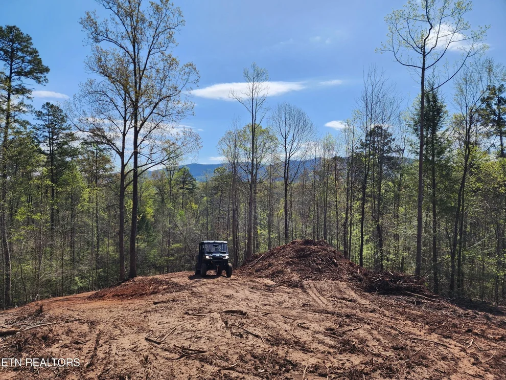 Unit for sale at 4827 Stump Rd, Maryville, TN 37803