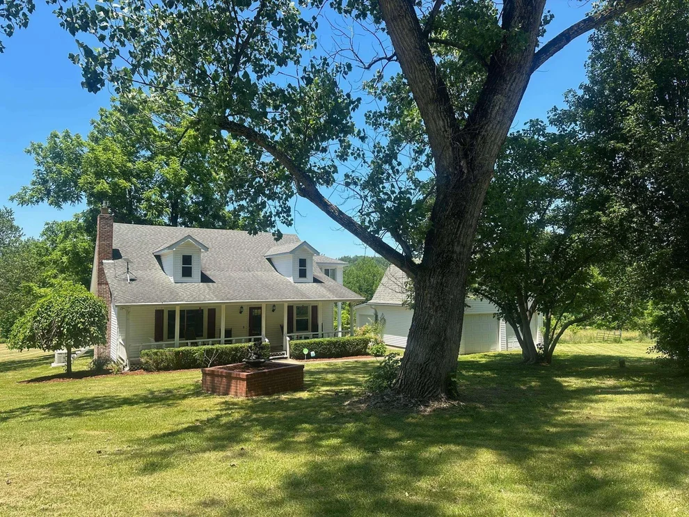 Unit for sale at 3080 SECOND CREEK RD, Lutts, TN 38471