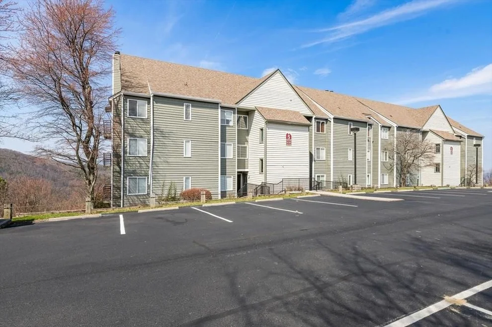 Unit for sale at 1260 Ski View Drive, Gatlinburg, TN 37738