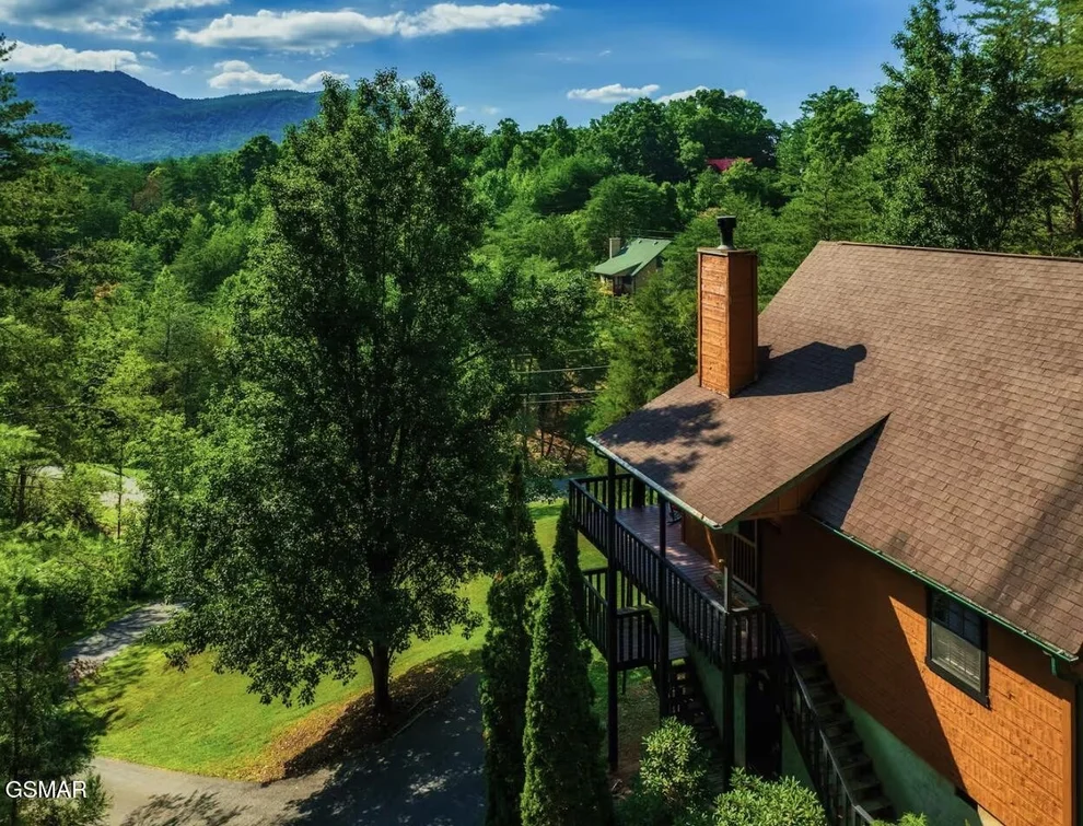 Unit for sale at 2439 Burke Avenue, Sevierville, TN 37876