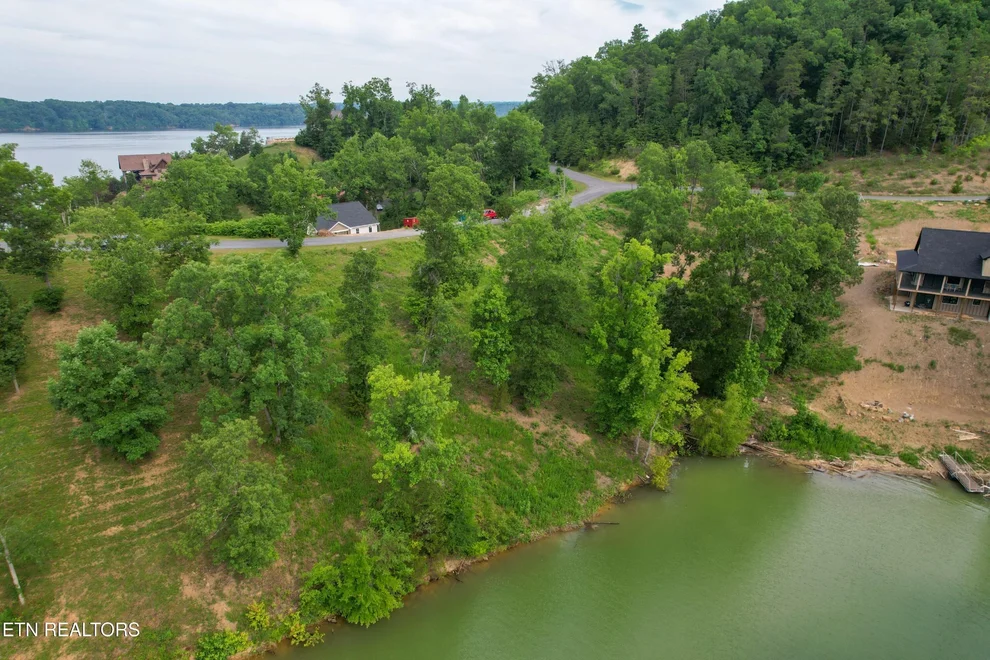 Unit for sale at 44 Stone Harbor Drive, Dandridge, TN 37725