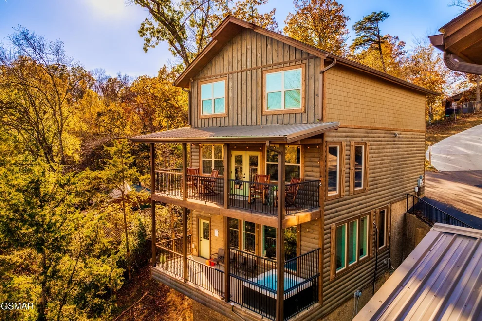 Unit for sale at 3037 Ridge Top Resort Way, Pigeon Forge, TN 37863