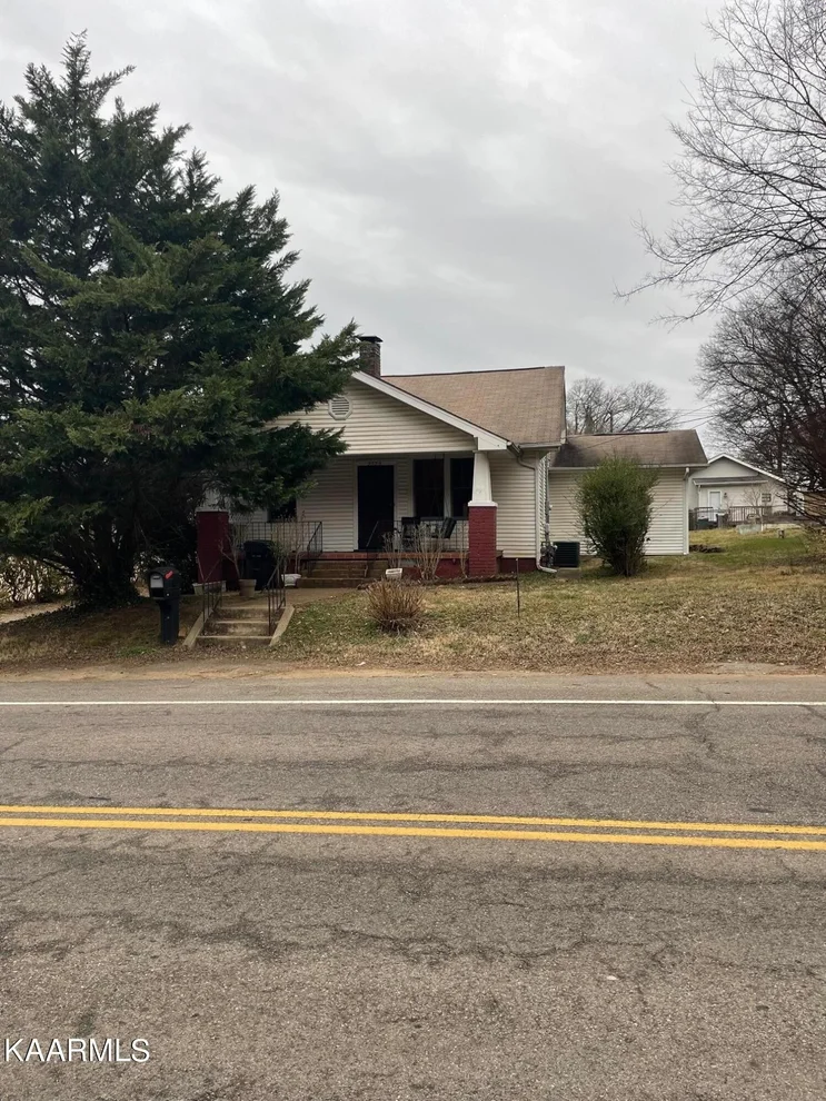 Unit for sale at 2529 W Blount Ave, Knoxville, TN 37920
