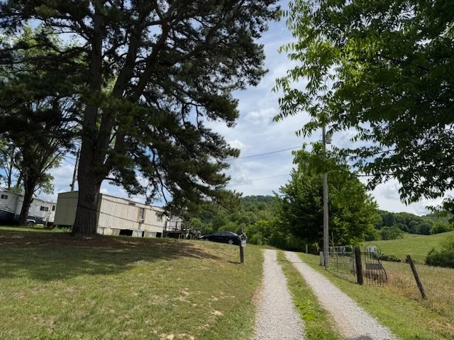 Unit for sale at 167 Plunkett Creek Rd, Gordonsville, TN 38563