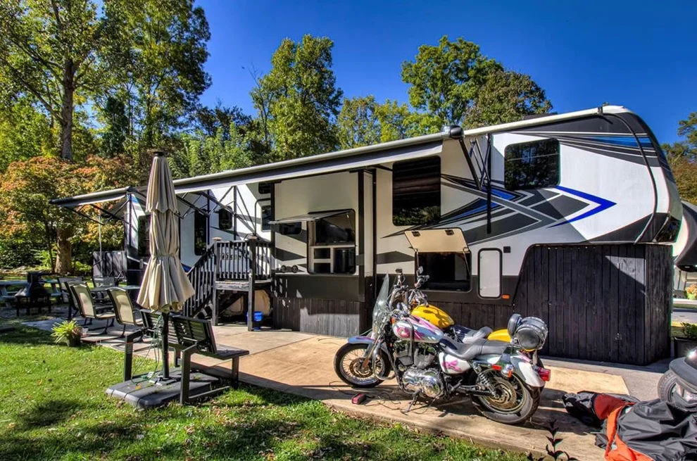 Unit for sale at 4229 E. Parkway, Gatlinburg, TN 37738