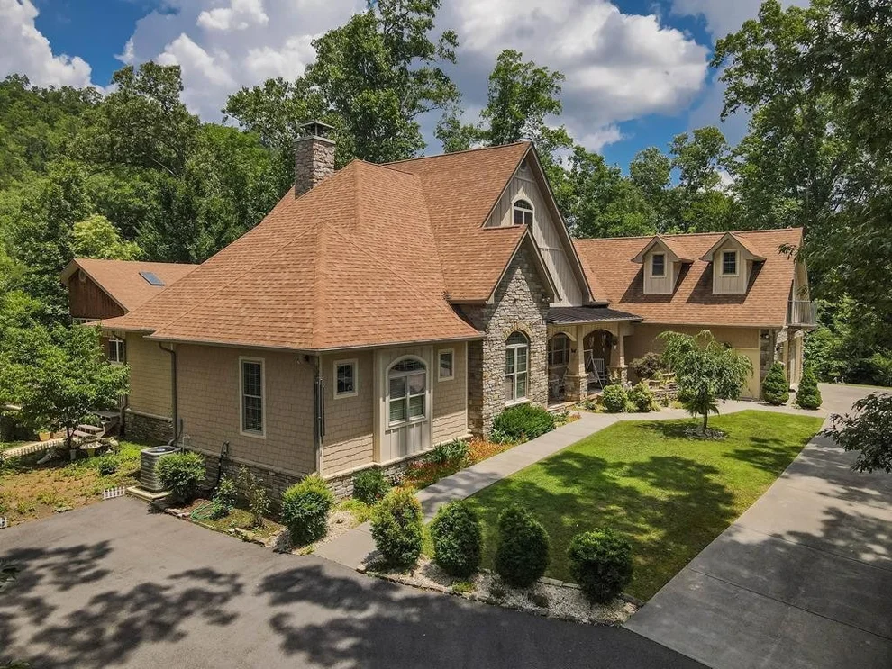 Unit for sale at 479 Mill Creek Road, Pigeon Forge, TN 37863