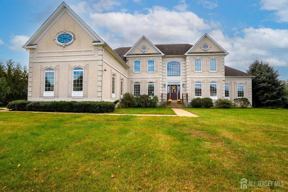 Unit for sale at 10 Angelo Court, Monroe, NJ 08831