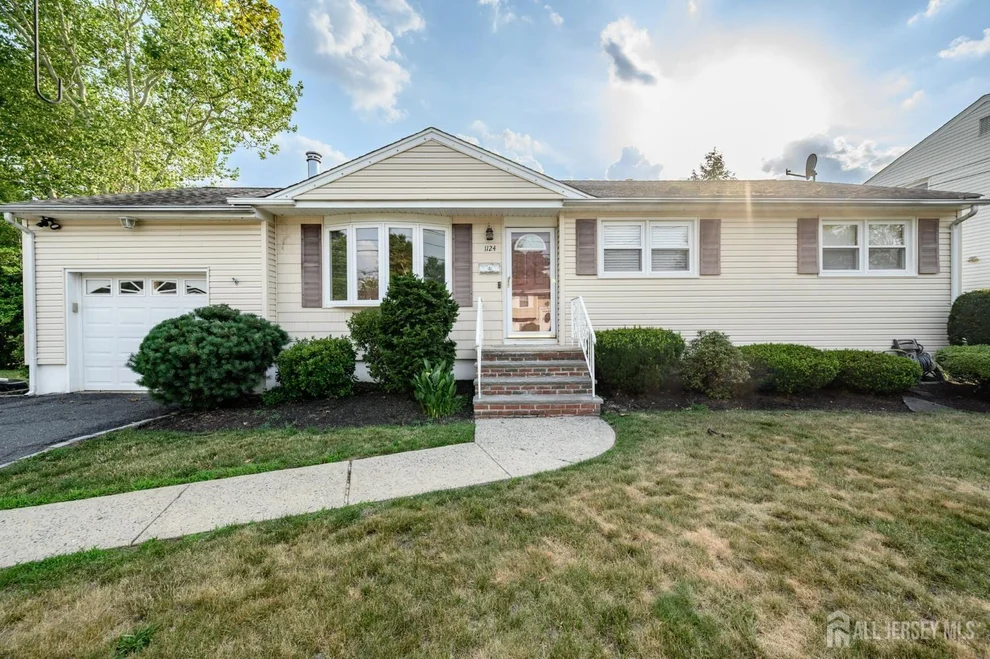 Unit for sale at 1124 Hanover Street, Piscataway, NJ 08854