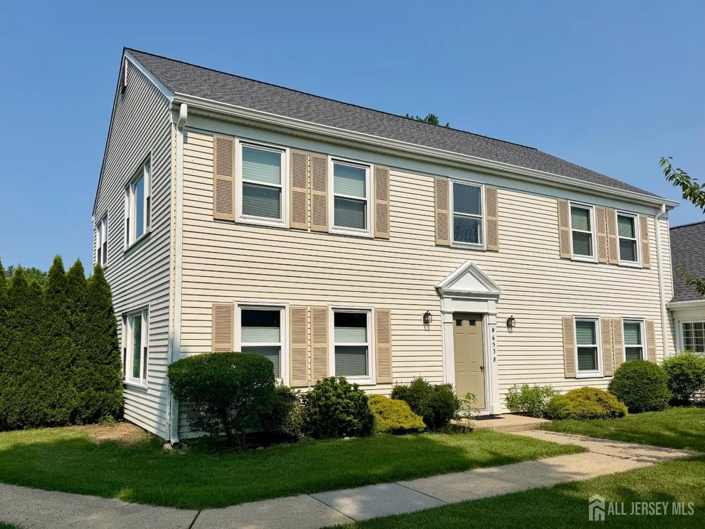 Unit for sale at 653 Yorktown Lane, Monroe, NJ 08831