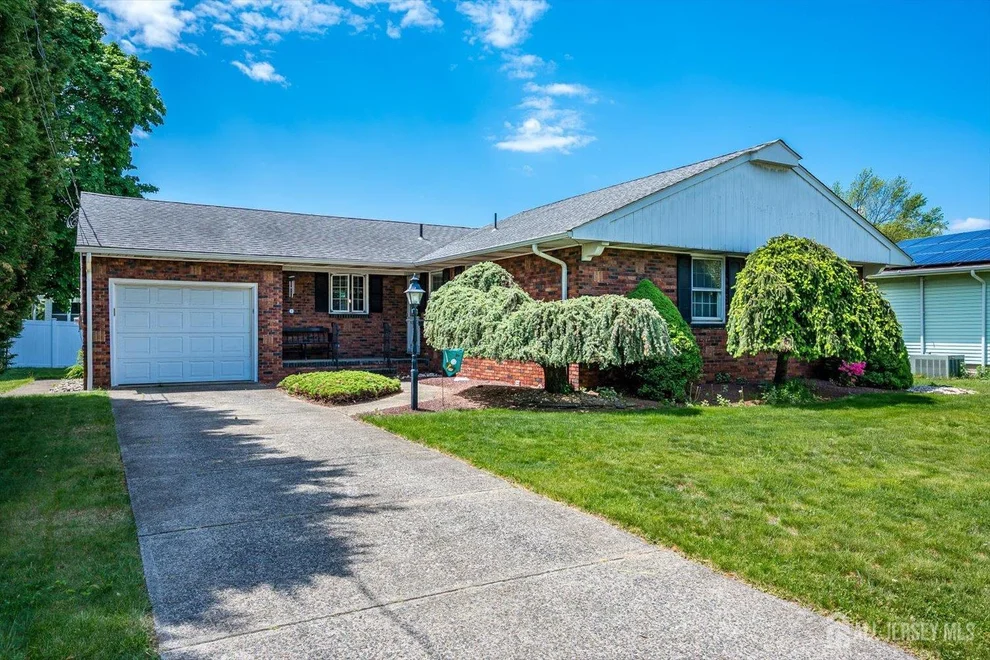 Unit for sale at 5 Charles Street, Sayreville, NJ 08879