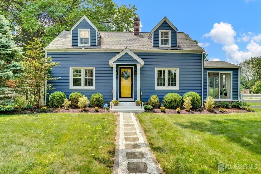 Unit for sale at 10 Shaw Drive, Franklin, NJ 08528