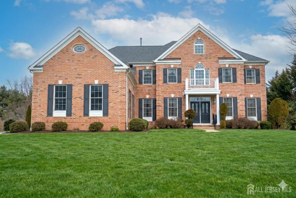 Unit for sale at 2 Rustic Court, Monroe, NJ 08831