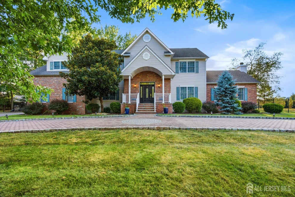 Unit for sale at 861 Garfield Avenue, Bridgewater, NJ 08807