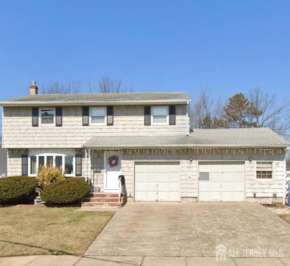 Unit for sale at 204 Marlin Drive, Fords, NJ 08863