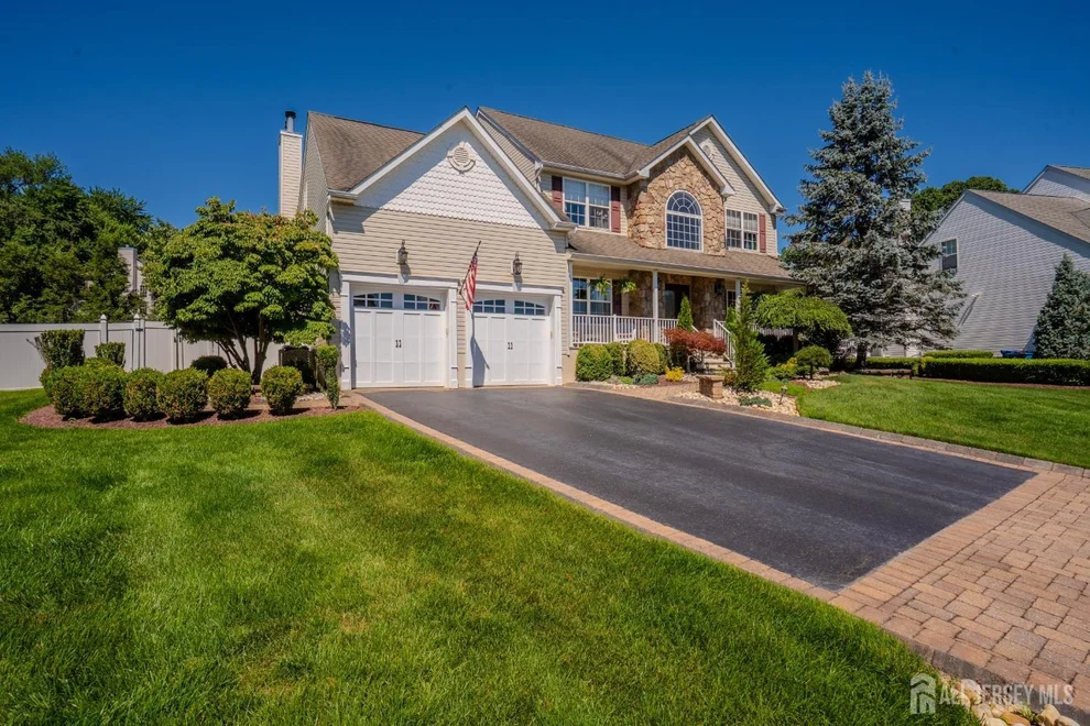 Unit for sale at 4 Dorene Court, Monroe, NJ 08831