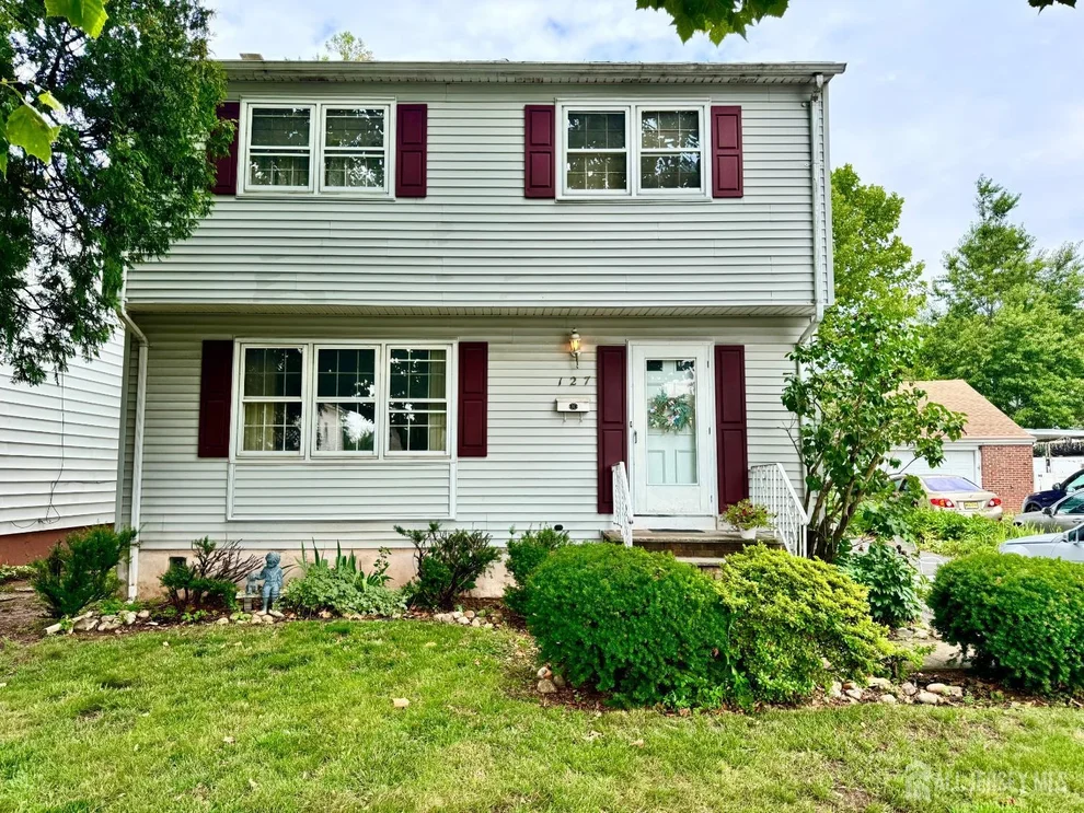 Unit for sale at 127 Hillcrest Avenue, Edison, NJ 08817